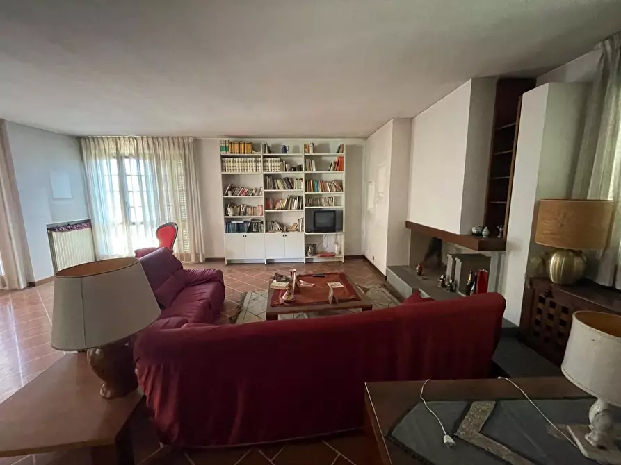 Immagine 8 di Villa in vendita  a Fucecchio