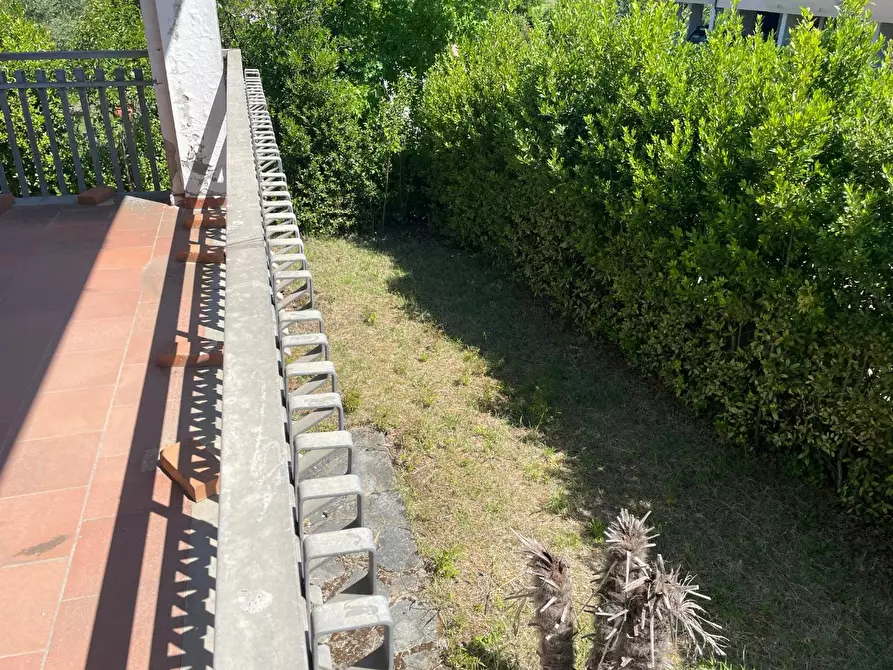 Immagine 26 di Villa in vendita  a Fucecchio