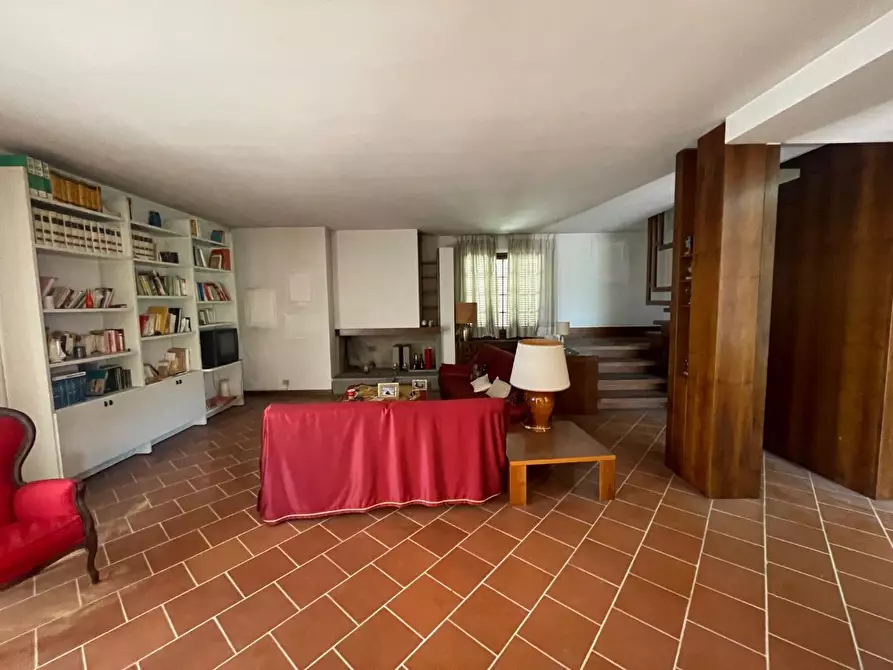 Immagine 6 di Villa in vendita  a Fucecchio