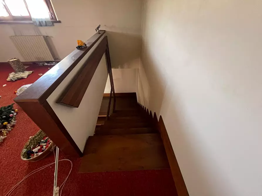 Immagine 11 di Villa in vendita  a Fucecchio