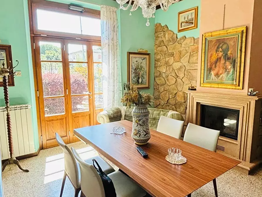 Immagine 20 di Villa in vendita  a Pescia
