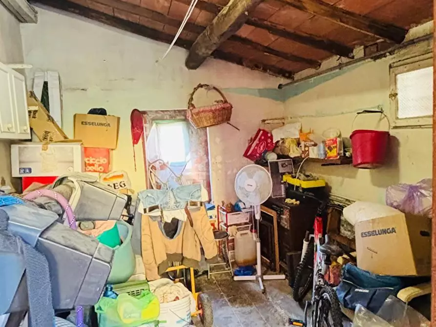 Immagine 51 di Villa in vendita  a Pescia