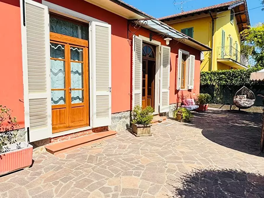 Immagine 39 di Villa in vendita  a Pescia