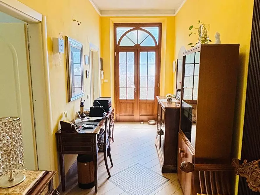 Immagine 65 di Villa in vendita  a Pescia