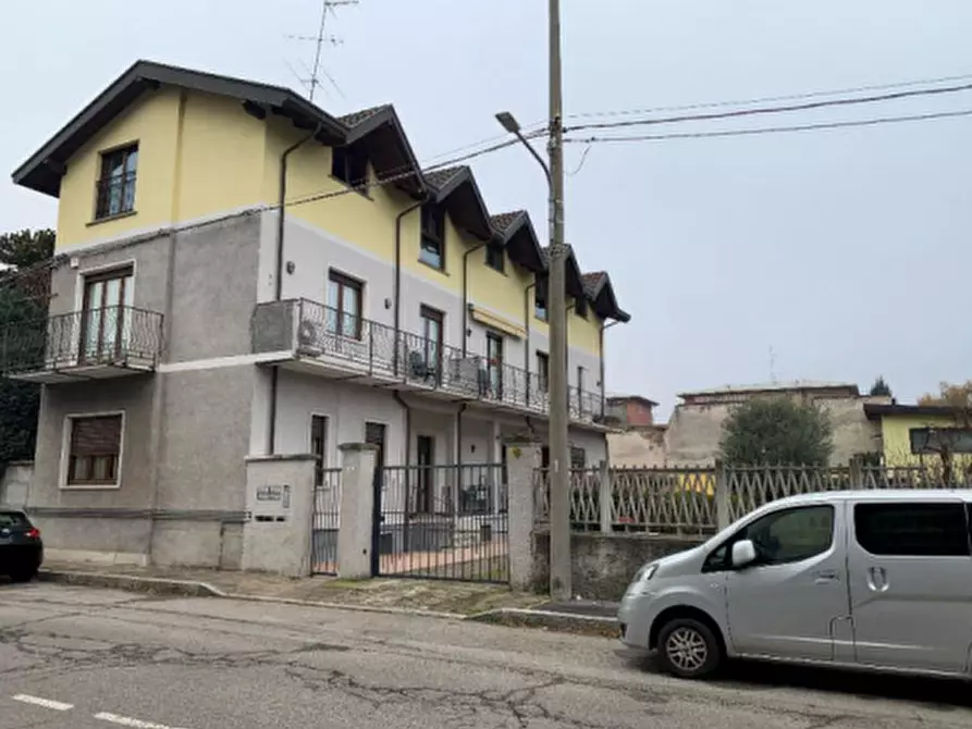 Immagine 1 di Appartamento in vendita  a Busto Arsizio
