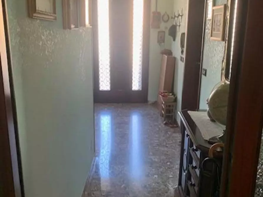 Immagine 17 di Casa indipendente in vendita  a Montecatini Terme