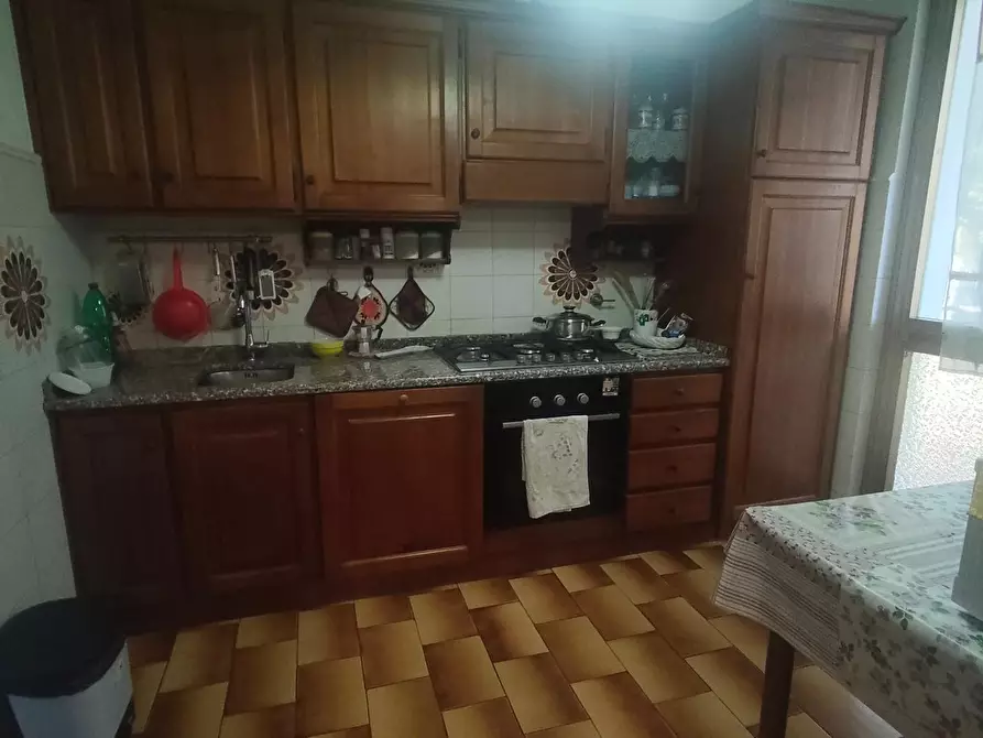 Immagine 13 di Appartamento in vendita  a Lucca