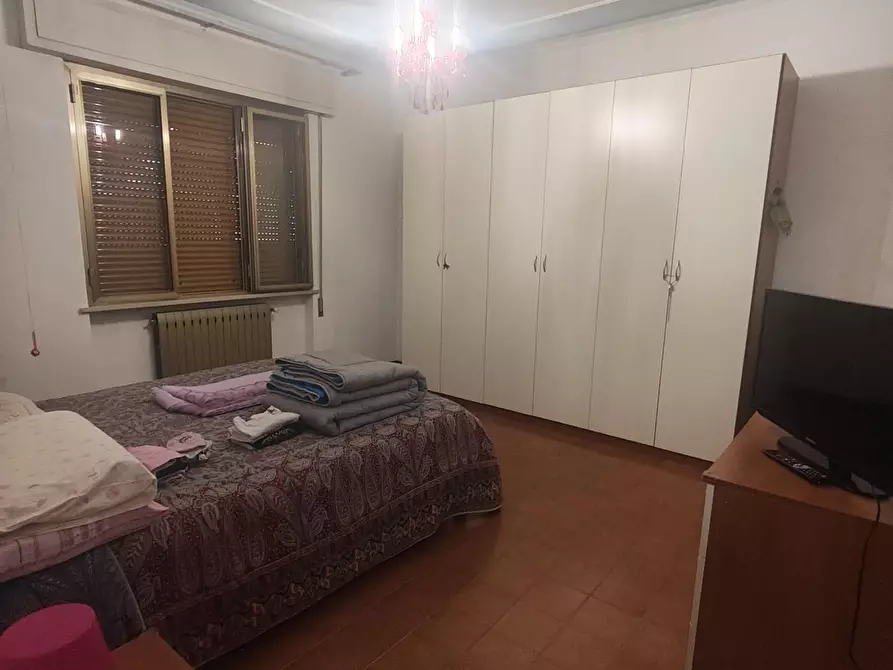 Immagine 32 di Appartamento in vendita  a Lucca