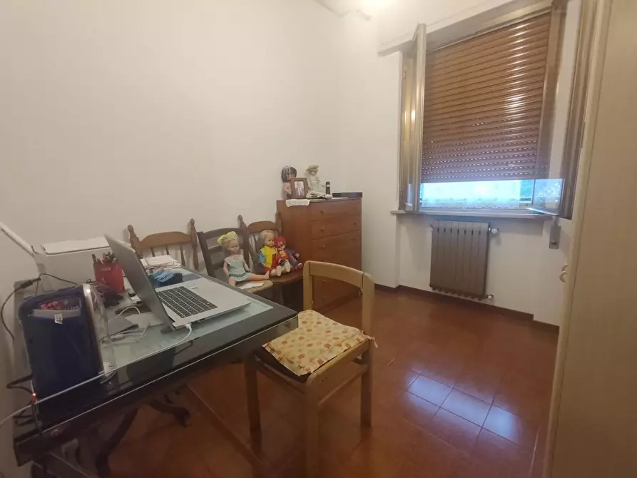 Immagine 27 di Appartamento in vendita  a Lucca