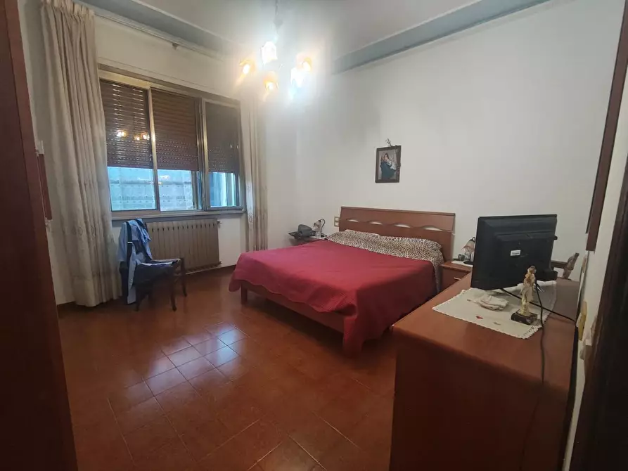 Immagine 23 di Appartamento in vendita  a Lucca