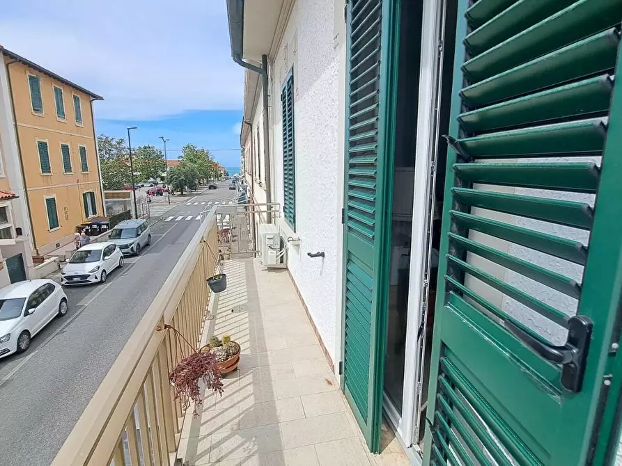 Immagine 2 di Porzione di casa in vendita  a Rosignano Marittimo