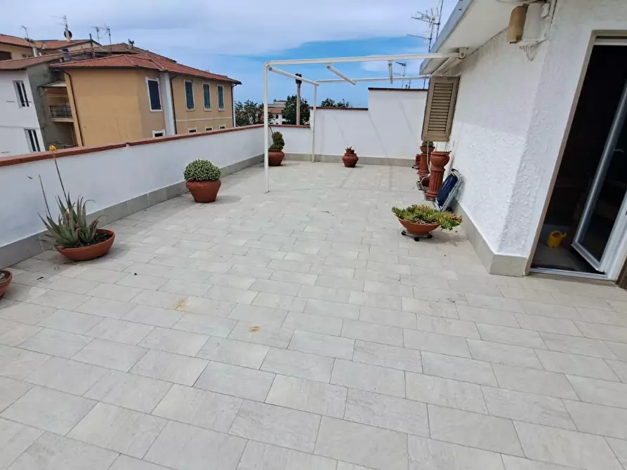 Immagine 4 di Porzione di casa in vendita  a Rosignano Marittimo