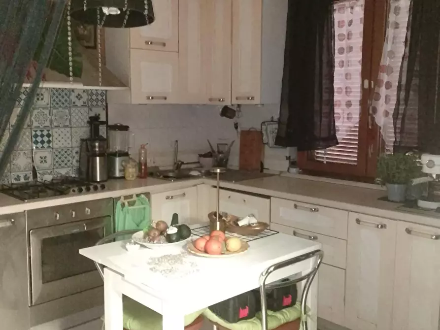 Immagine 8 di Villetta a schiera in vendita  a Calcinaia
