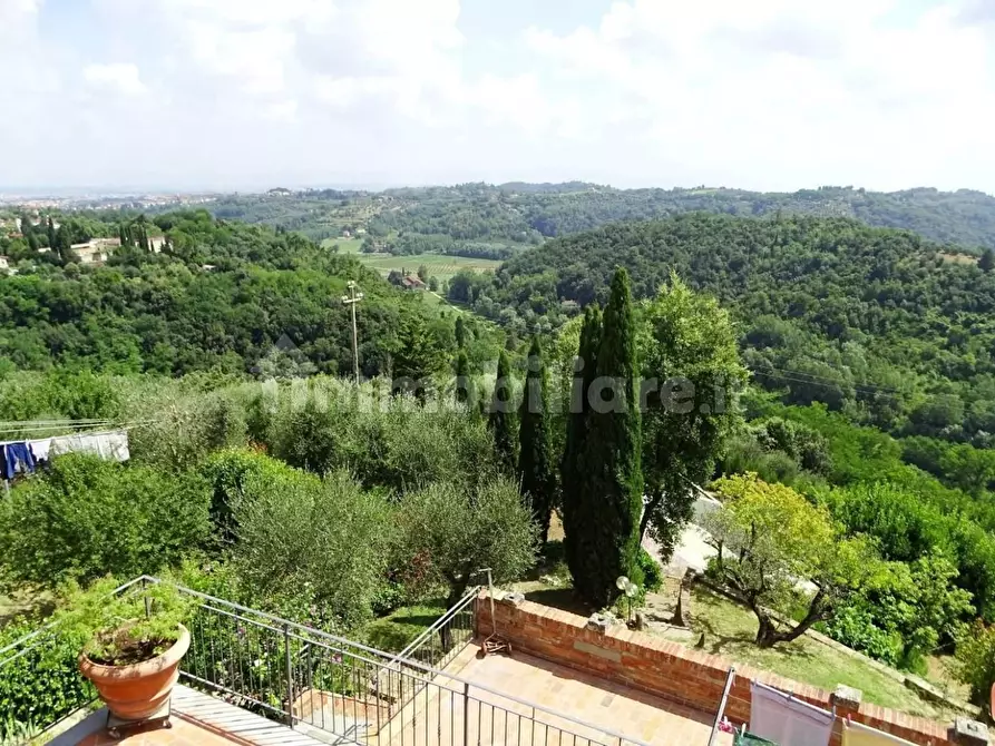 Immagine 15 di Villa in vendita  a Montopoli In Val D'arno