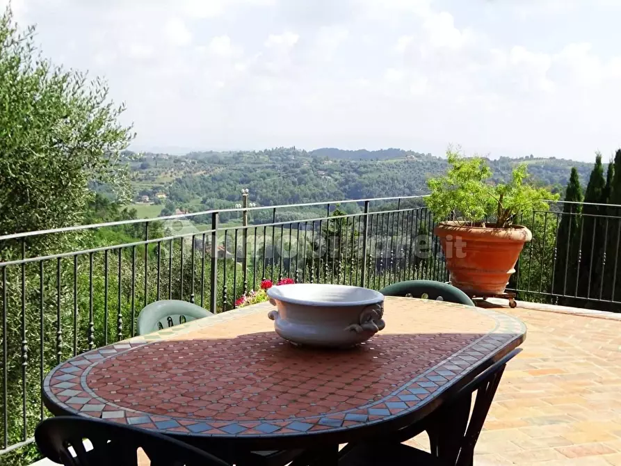 Immagine 3 di Villa in vendita  a Montopoli In Val D'arno