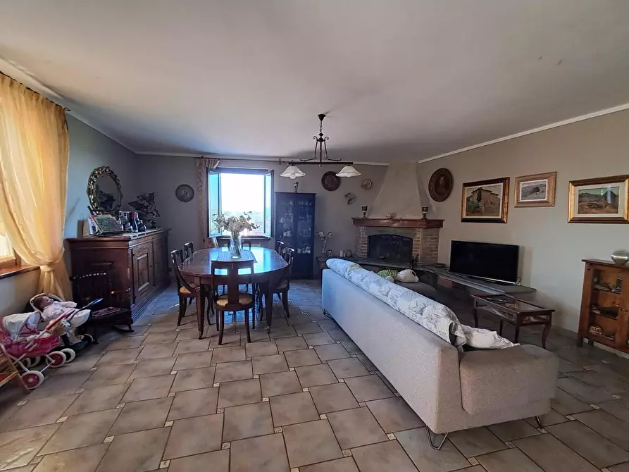 Immagine 23 di Villa in vendita  a Montopoli In Val D'arno