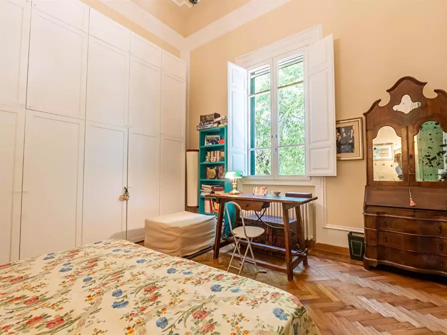 Immagine 37 di Porzione di casa in vendita  a Firenze