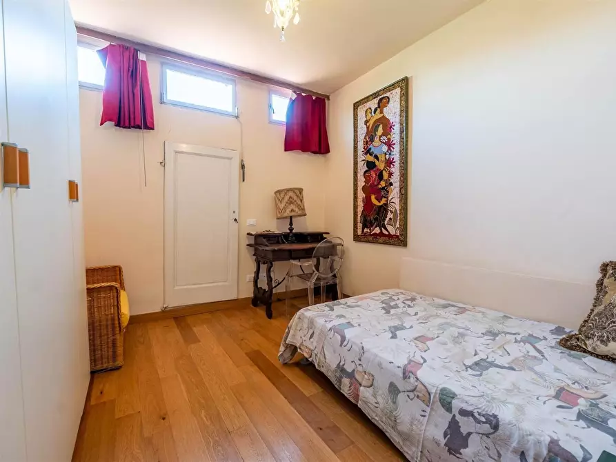 Immagine 45 di Porzione di casa in vendita  a Firenze