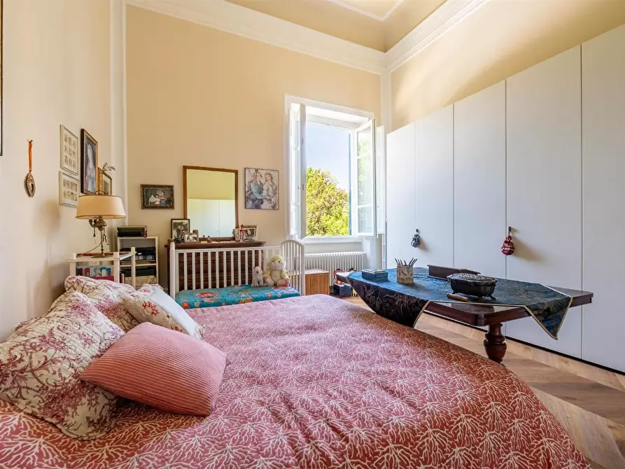 Immagine 39 di Porzione di casa in vendita  a Firenze