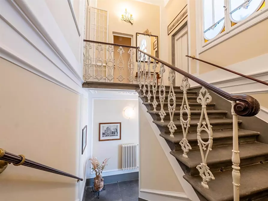 Immagine 4 di Porzione di casa in vendita  a Firenze