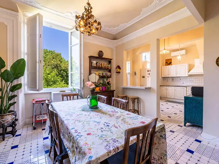 Immagine 18 di Porzione di casa in vendita  a Firenze