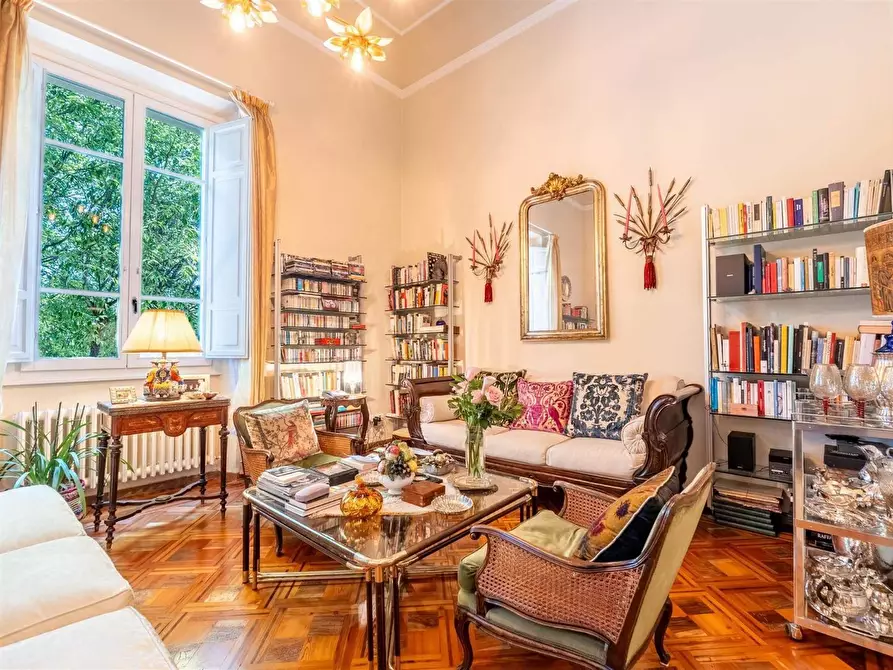 Immagine 15 di Porzione di casa in vendita  a Firenze