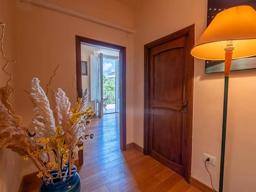 Immagine 47 di Porzione di casa in vendita  a Firenze