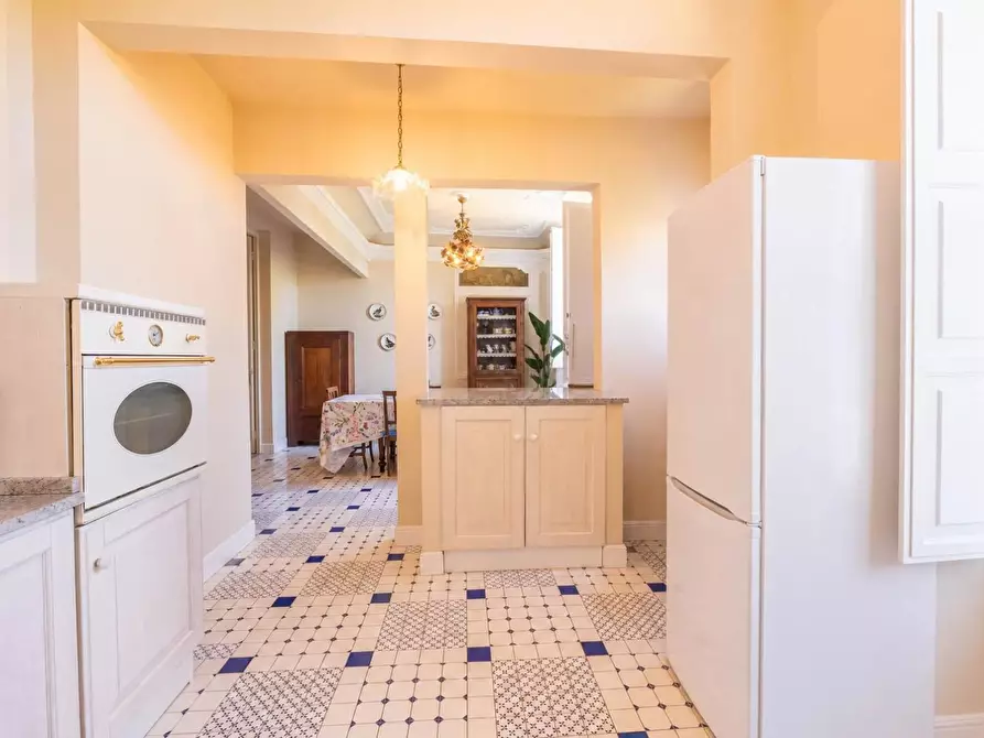 Immagine 20 di Porzione di casa in vendita  a Firenze