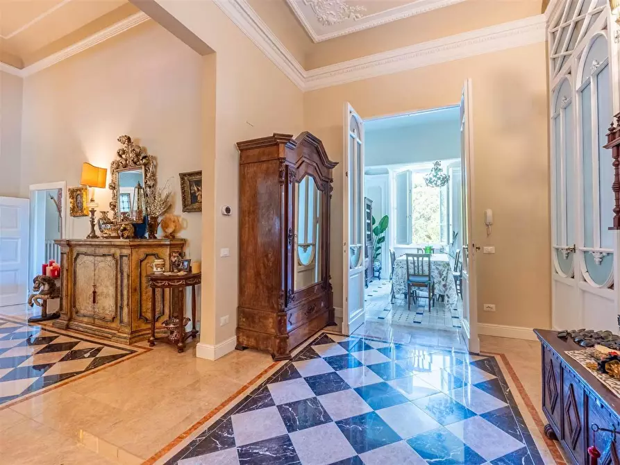 Immagine 6 di Porzione di casa in vendita  a Firenze