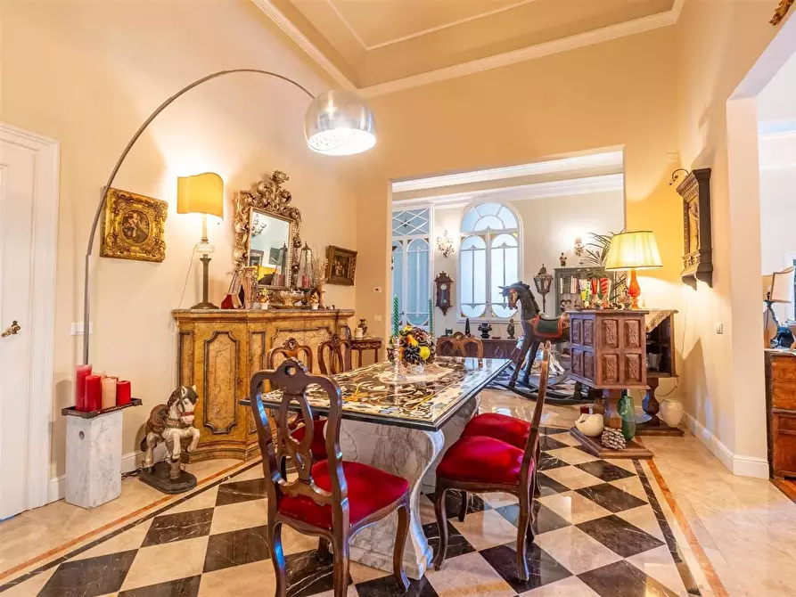 Immagine 11 di Porzione di casa in vendita  a Firenze