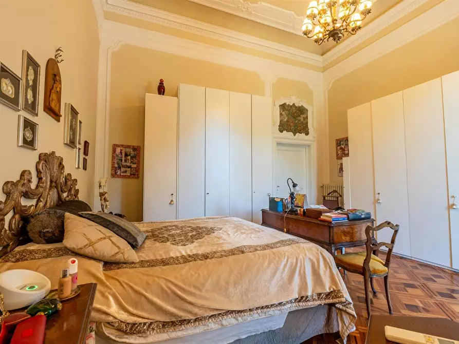 Immagine 29 di Porzione di casa in vendita  a Firenze