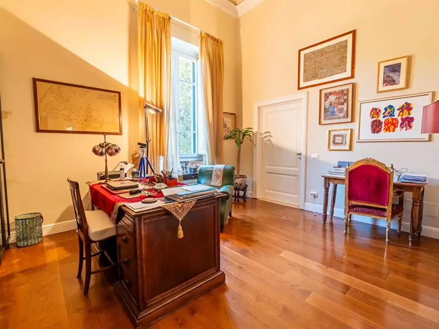 Immagine 24 di Porzione di casa in vendita  a Firenze