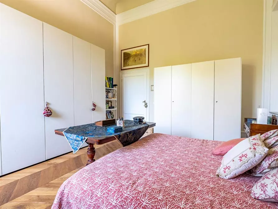 Immagine 40 di Porzione di casa in vendita  a Firenze