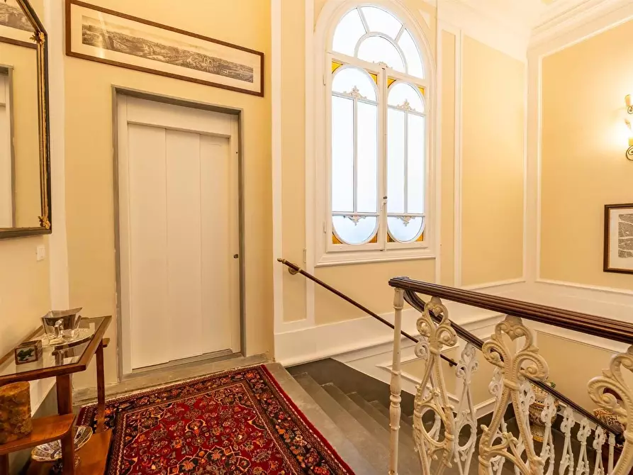 Immagine 5 di Porzione di casa in vendita  a Firenze