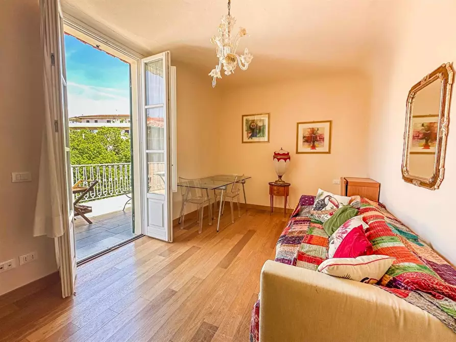 Immagine 48 di Porzione di casa in vendita  a Firenze