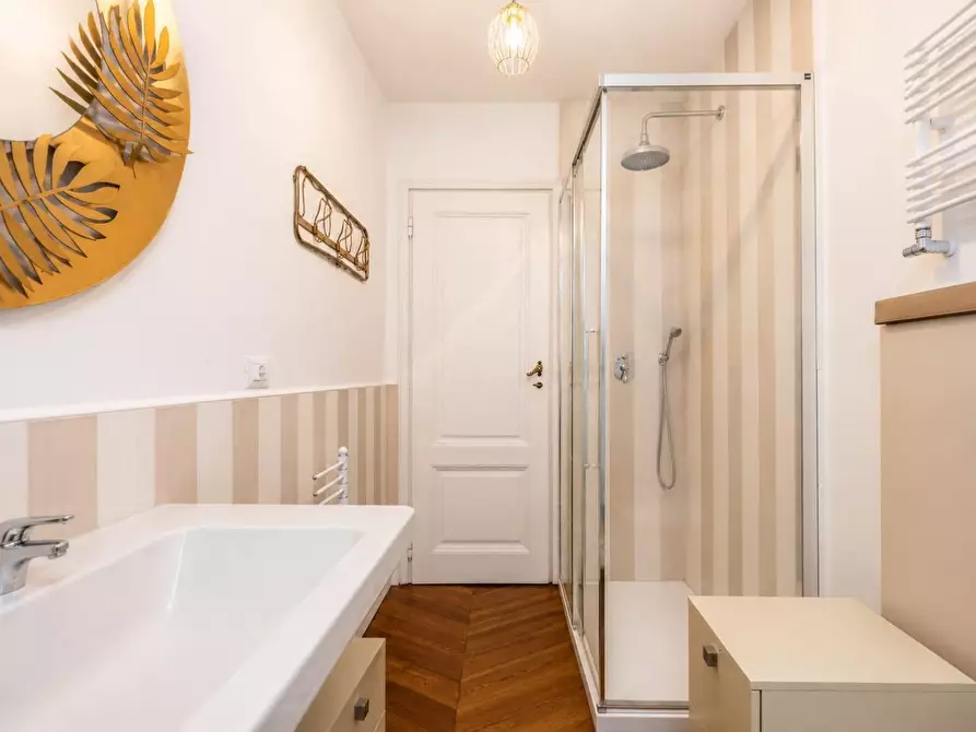 Immagine 32 di Porzione di casa in vendita  a Firenze