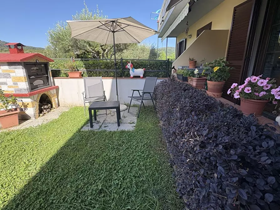 Immagine 14 di Villetta a schiera in vendita  a Vecchiano