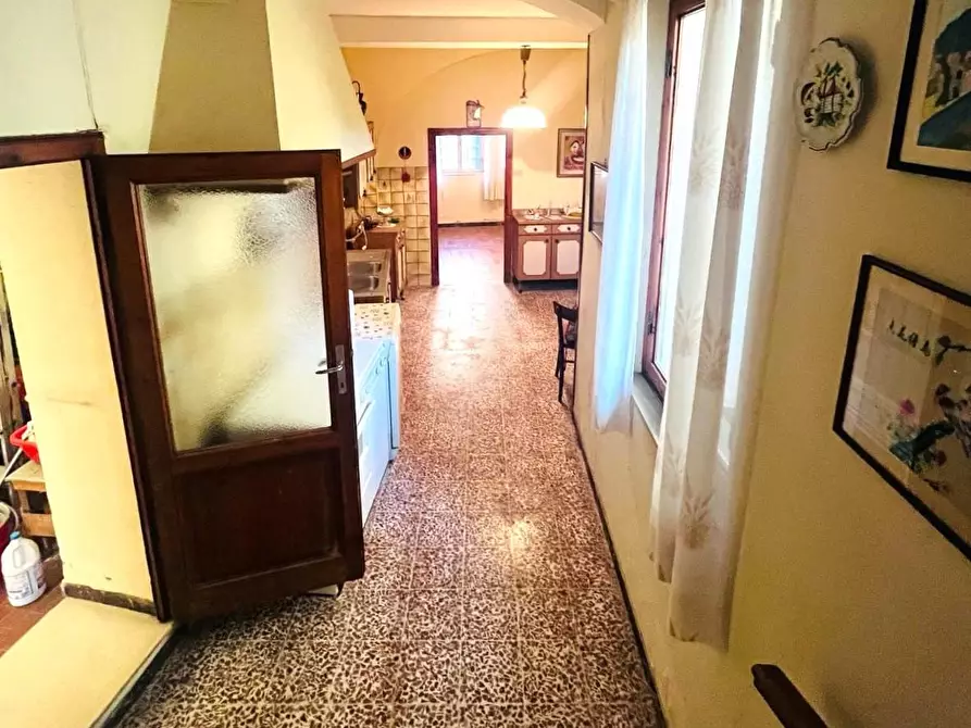 Immagine 22 di Appartamento in vendita  a Pescia