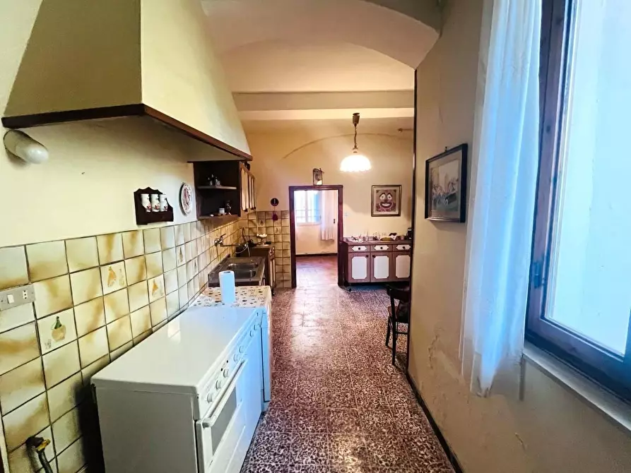 Immagine 8 di Appartamento in vendita  a Pescia