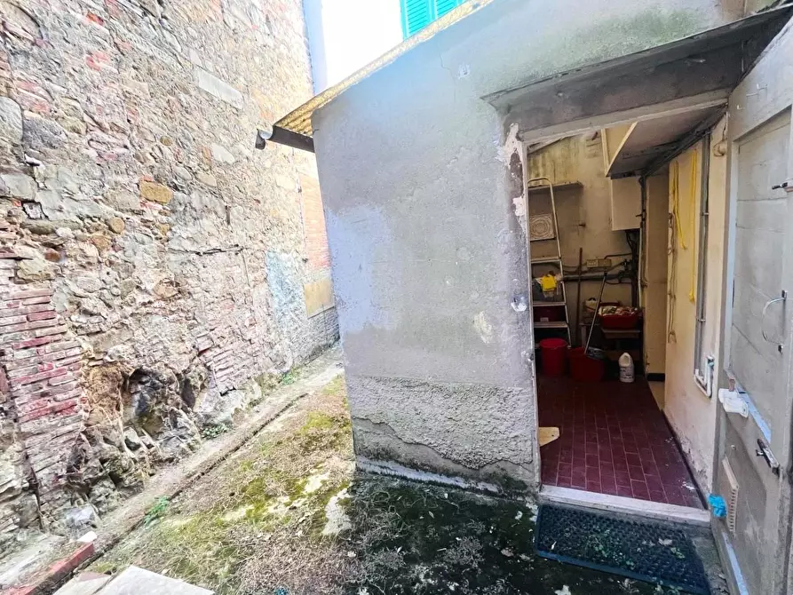 Immagine 20 di Appartamento in vendita  a Pescia