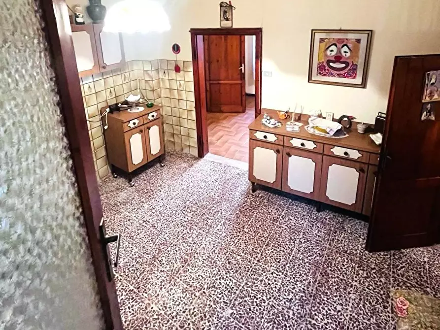 Immagine 21 di Appartamento in vendita  a Pescia