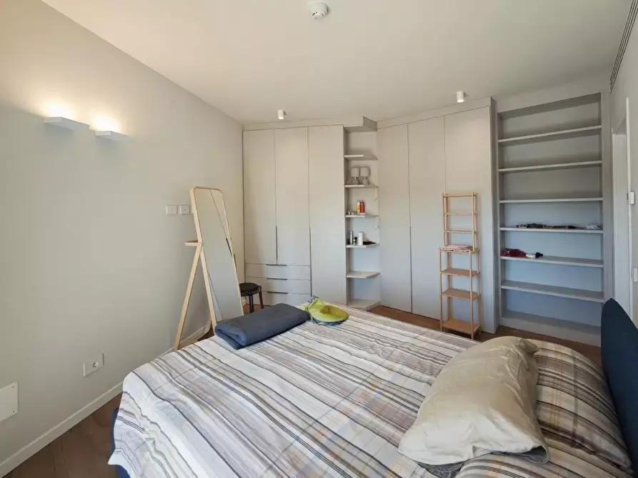 Immagine 9 di Mansarda in vendita  a Montignoso