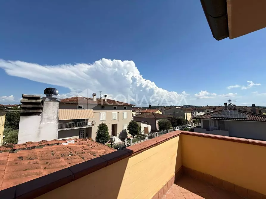 Immagine 32 di Appartamento in vendita  a Montopoli In Val D'arno