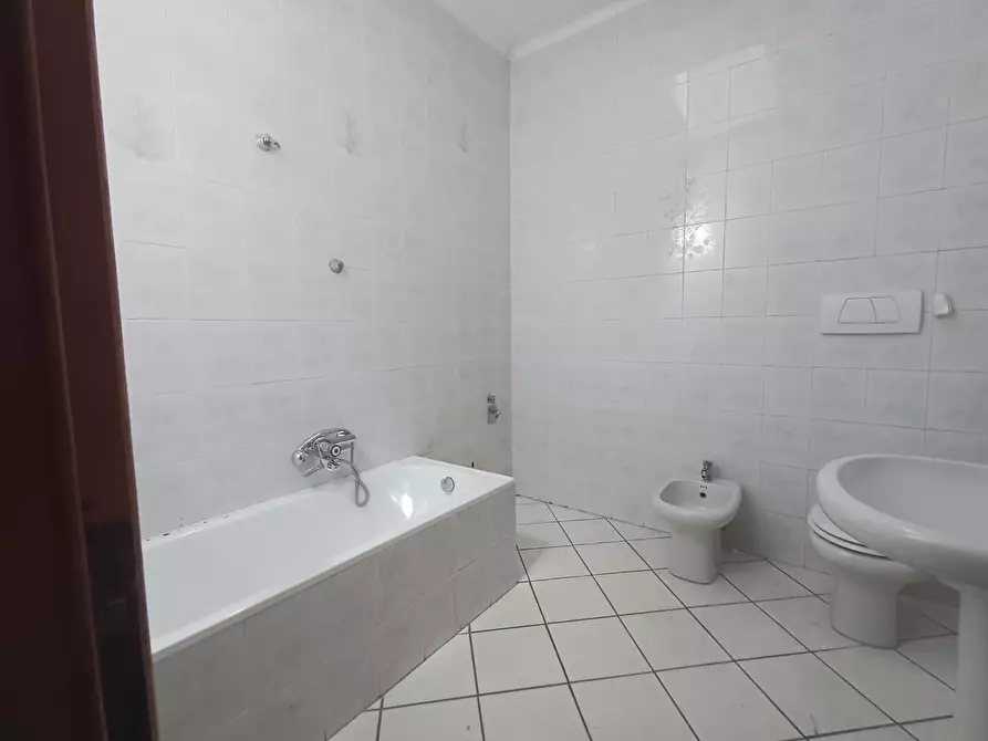 Immagine 1 di Appartamento in vendita  a Siena