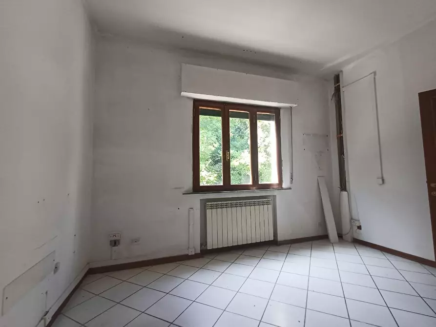 Immagine 6 di Appartamento in vendita  a Siena