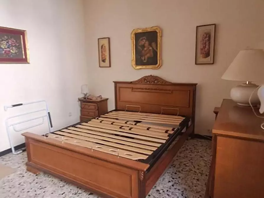 Immagine 30 di Appartamento in vendita  a Livorno