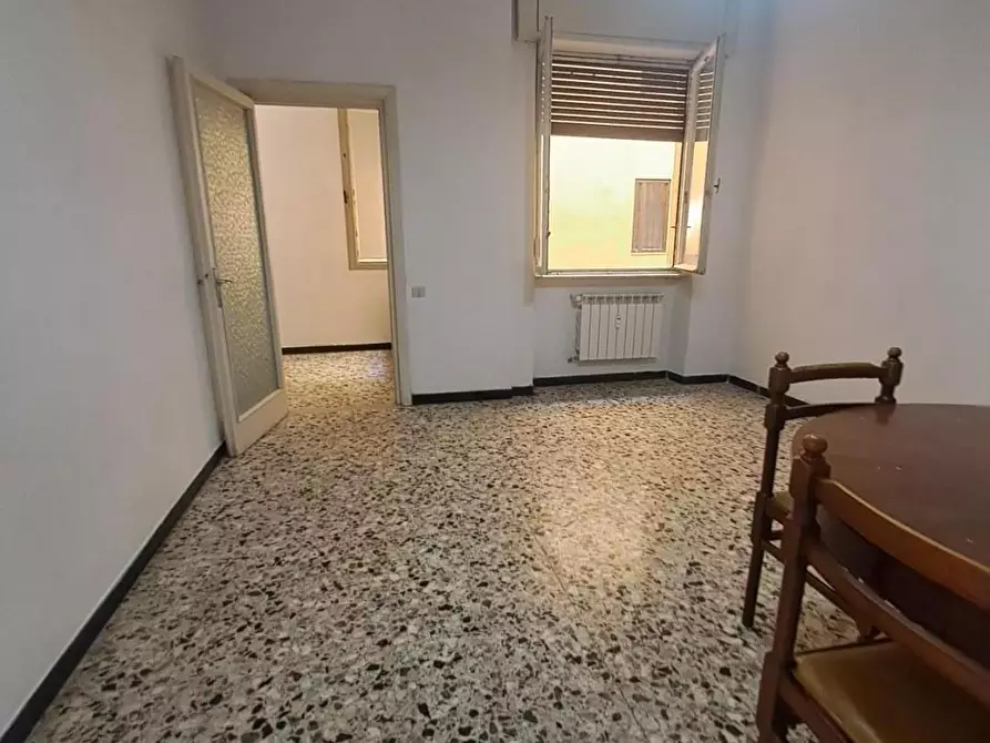 Immagine 19 di Appartamento in vendita  a Livorno