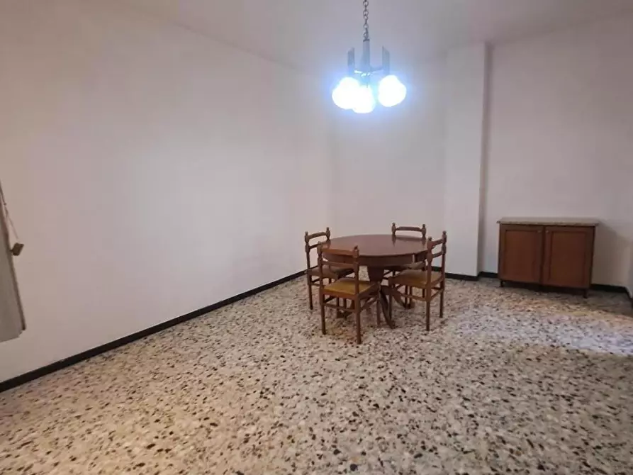 Immagine 21 di Appartamento in vendita  a Livorno