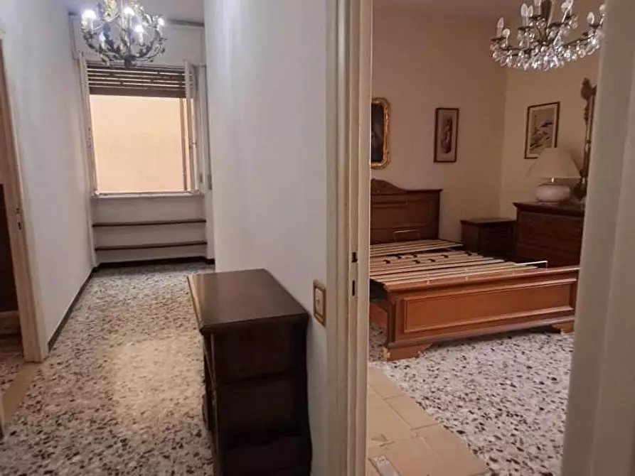 Immagine 27 di Appartamento in vendita  a Livorno