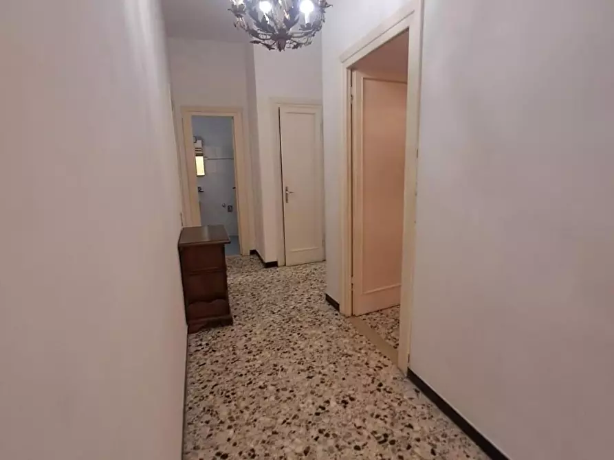 Immagine 36 di Appartamento in vendita  a Livorno